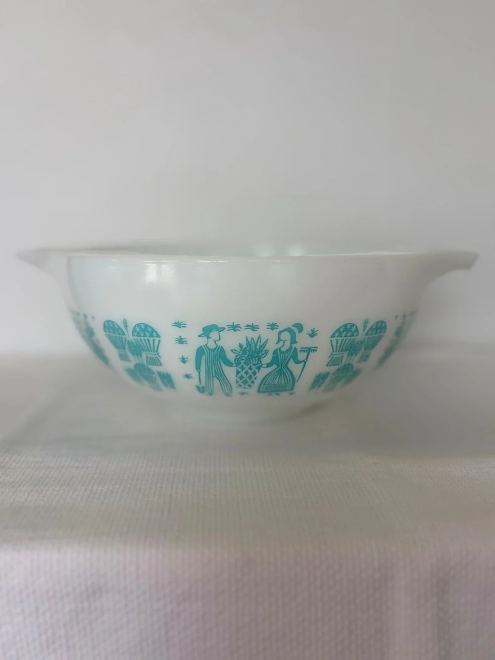 Vintage PYREX 443 2 1/2 QT Amish Butterprint Cinderella Mixing Bowl
